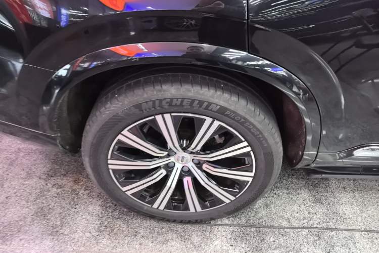 Used Volvo XC90 2020 Facelifted T6 Zhiyi Luxury 7-Seater
