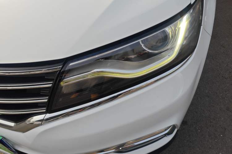 Used Roewe RX5 2016 20T Two-Wheel Drive Automatic Internet Smart Edition