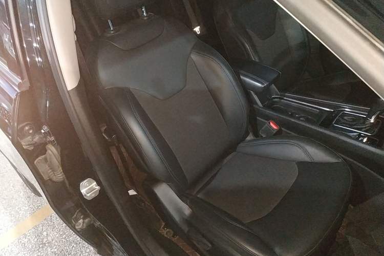 Used Jeep Compass 2021 220T Automatic Leading Edition