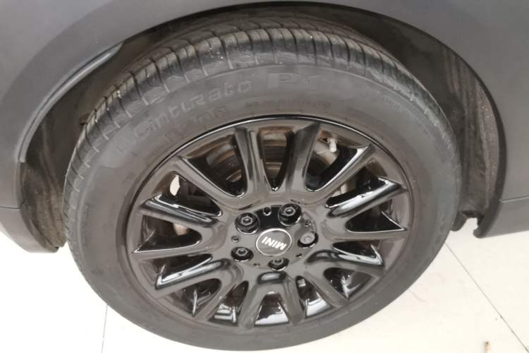 Used MINI 2019 1.5T COOPER Classic Edition Right Rear Wheel Hub