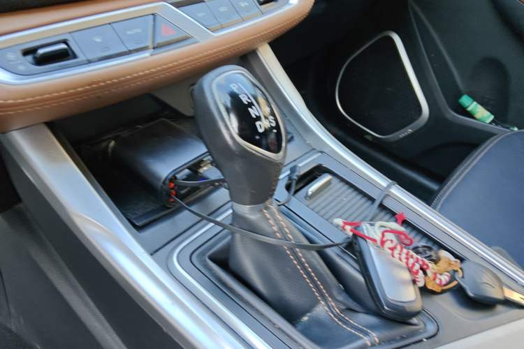 Used Geely Auto Vision X6 2018 1.4T CVT 4G Connected Luxury Version