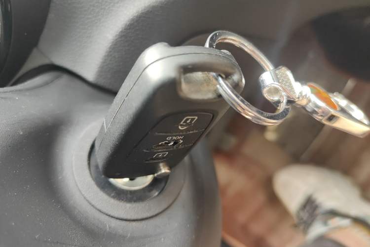 Used Kia K2 2015 Sedan 1.4L MT GLS