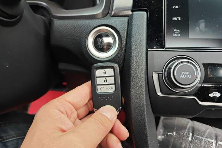 Used Honda Civic 2021 HATCHBACK 220TURBO CVT Trendy Cool Edition