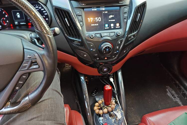 Used Hyundai Veloster 2015 1.6T Automatic Luxury Edition