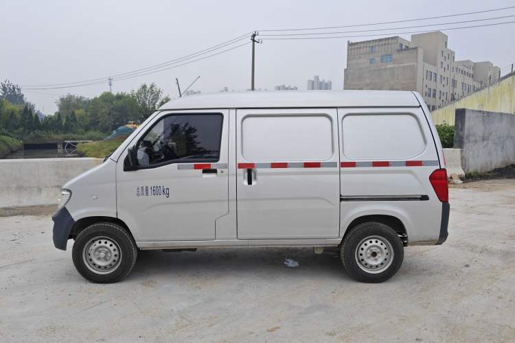 Used Wuling Zhiguang 2023 1.5L Utility Version with Enclosed Windows 2 Seats