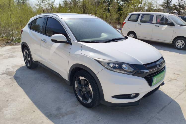 Used Honda Vezel 2015 1.8L CVT 2WD Luxury Model