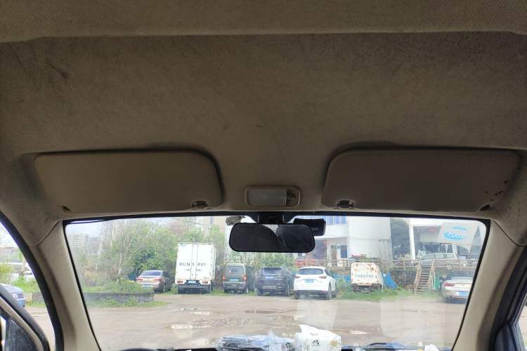 Used Wuling Hongguang V 2019 1.5L Enjoyment Version China VI LAR
