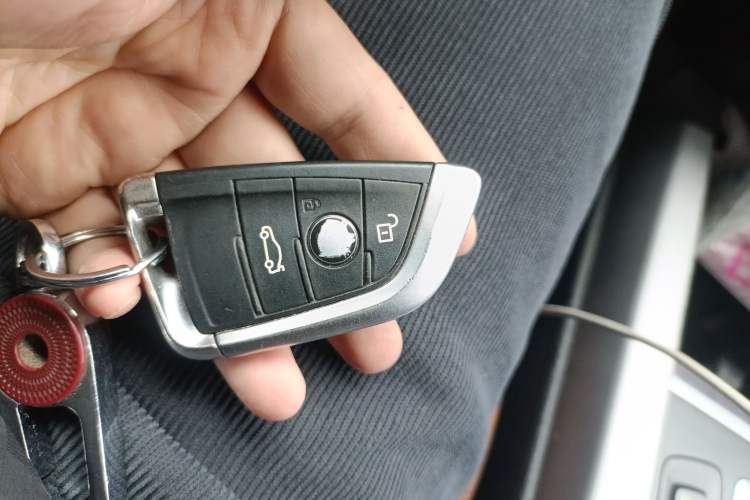 Used BMW X5  Vehicle Key