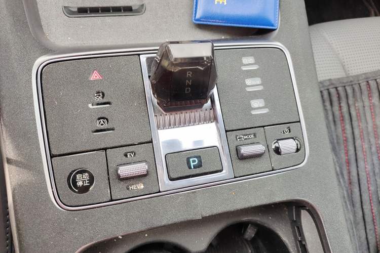 Used BYD Seal 2024 HONOR Edition DM-i 1.5L 121km Luxury Model
