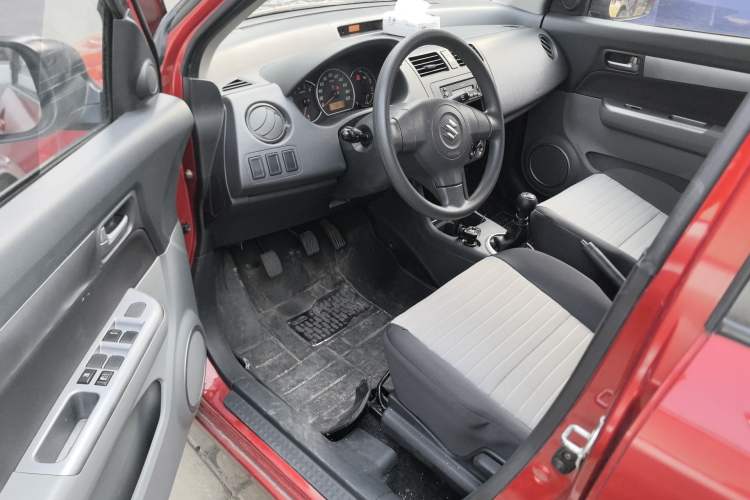 Used Suzuki Swift 2013 1.3L Manual Value Edition Driver Seat