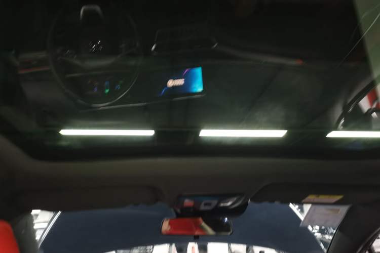 Used CHANGAN UNI-T 2020 1.5T Prestige Version Headliner