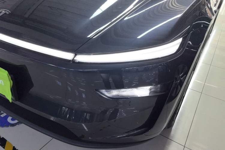 Used Tesla Model Y 2025 Rear-Wheel-Drive Version