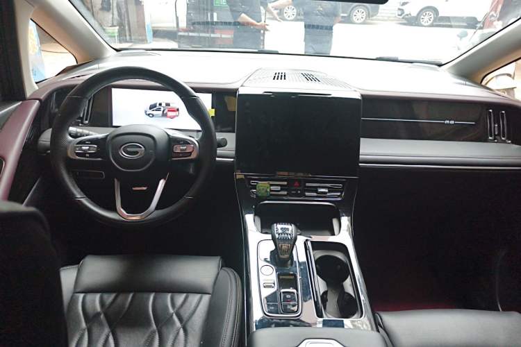 Used GAC Trumpchi M8 2024 Master Series 400T Prestige Edition Center Console