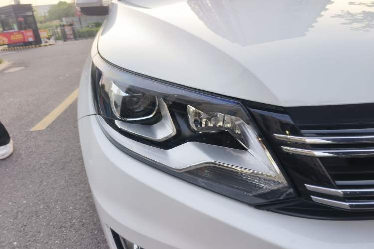 Used Volkswagen Tiguan 2016 280TSI Automatic Two-Wheel Drive Silk Road Comfort Edition
