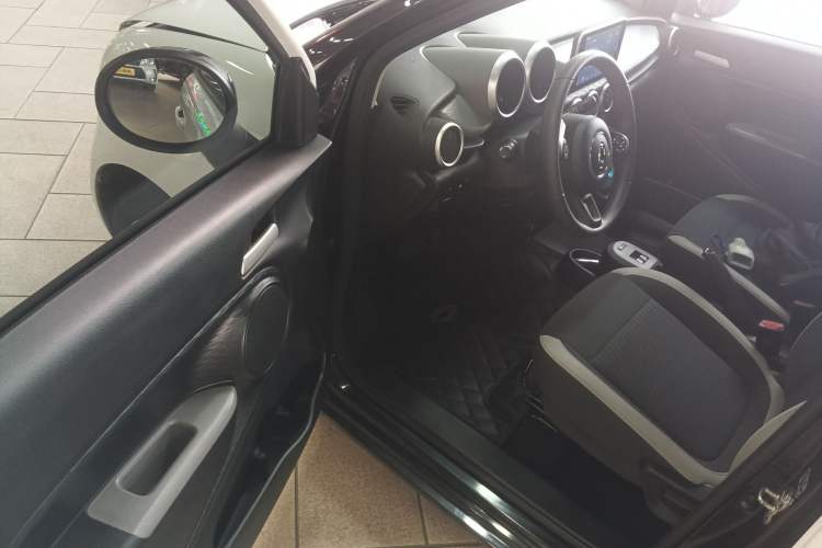 Used ORA Black Cat 2022 301km Base Version Ternary Lithium
