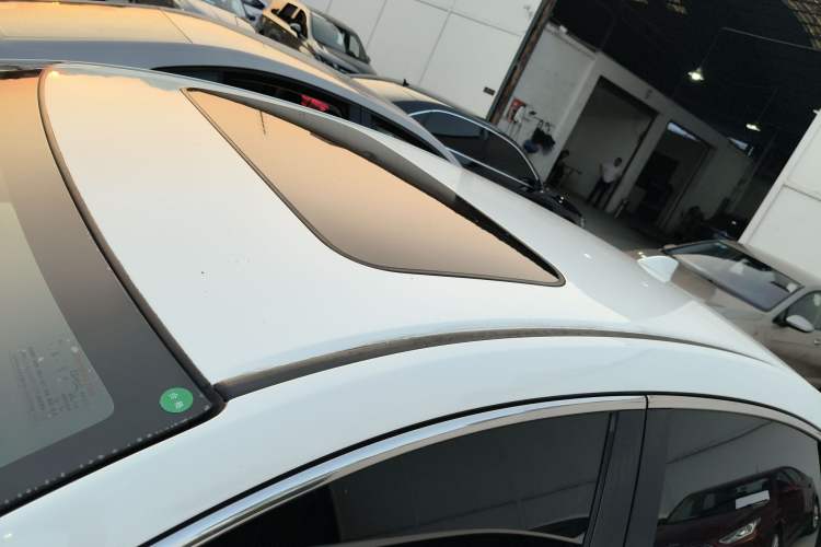 Used Honda Crider 2019 180 Turbo CVT Luxury Edition China VI Emission Standard Roof