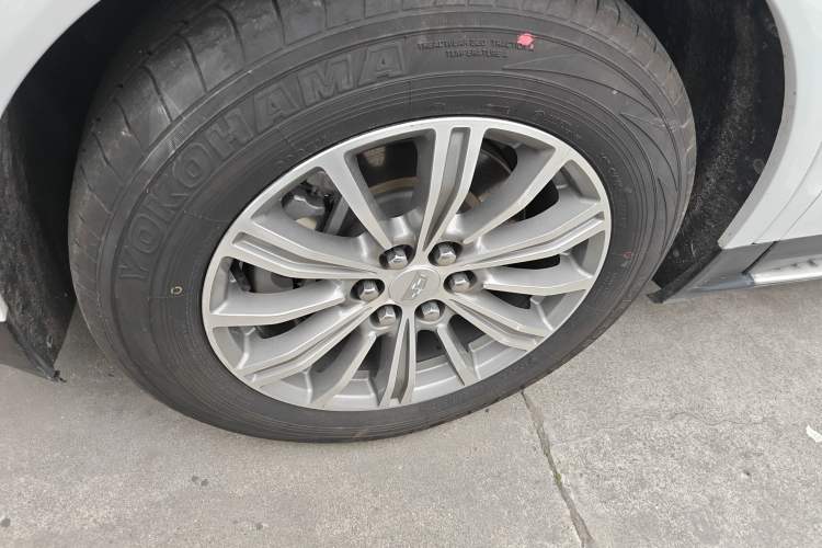 Used Cadillac XT5 2018 25T Luxury Model
