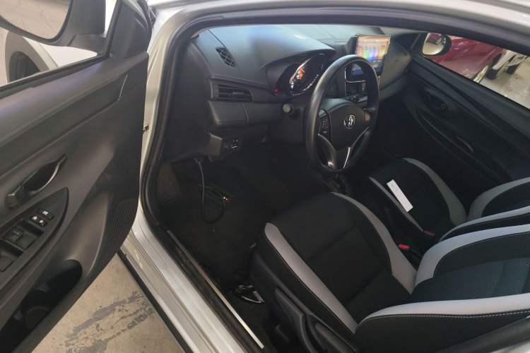 Used Toyota YARiS L Zhi Xuan 2022 X-Trail 1.5L CVT Leading PLUS Edition