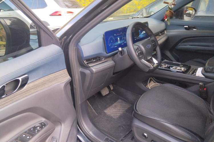 Used Ford Equator Sport 2022 Facelift EcoBoost 170 Prestige Model