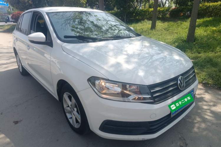 Used Volkswagen Santana 2015 Haval H6 1.6L Automatic Luxury Model Front Right 45 Deg