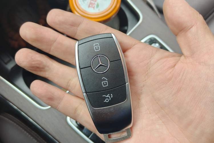 Used Mercedes-Benz GLC 2021 GLC 300 L 4MATIC Dynamic Model Vehicle Key
