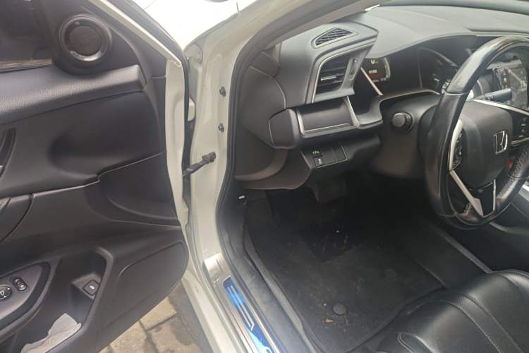 Used Honda Civic 2016 220TURBO CVT Prestige Edition
