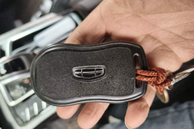 Used Geely Auto Emgrand X7 Sport 2020 1.8TD DCT ZhiZun PRO
