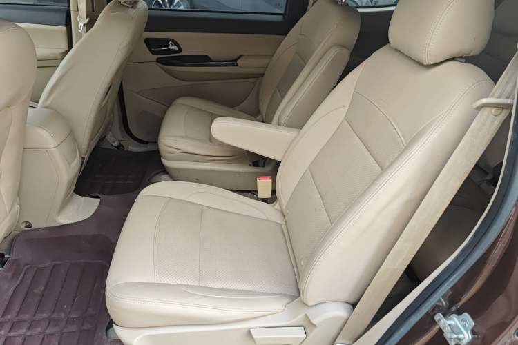 Used Wuling Hongguang 2015 1.5L S1 Comfort China V Standard
