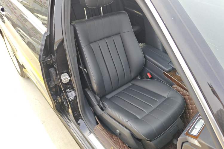 Used Mercedes-Benz E-Class 2015 E 200 L