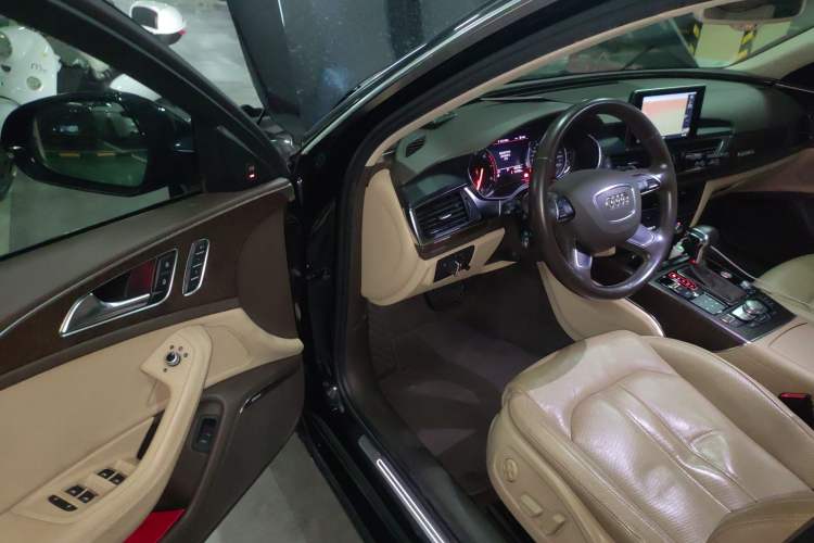 Used Audi A6L 2014 35 FSI quattro Luxury Model
