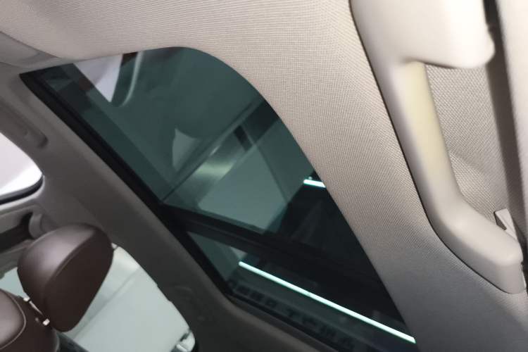 Used Audi A6L 2014 30 FSI Luxury Model Headliner