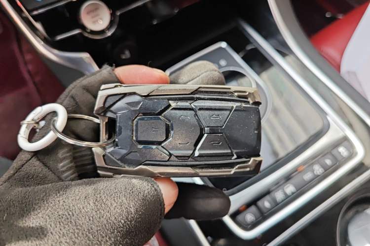 Used Jaguar XE 2015 2.0T 200 PS R-Sport