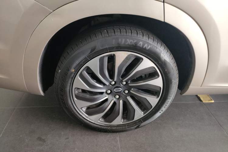 Used Hima AITO M7 2022 1.5T Rear-Drive Comfort Edition
