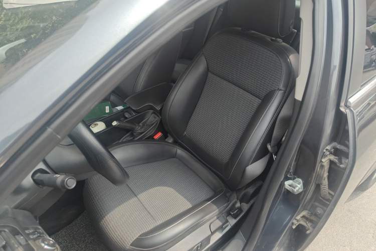 Used Buick Regal 2015 1.6T Leading Technology Model Left Front Seat