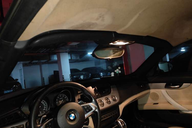 Used BMW Z4 2012 sDrive20i Luxury Model
