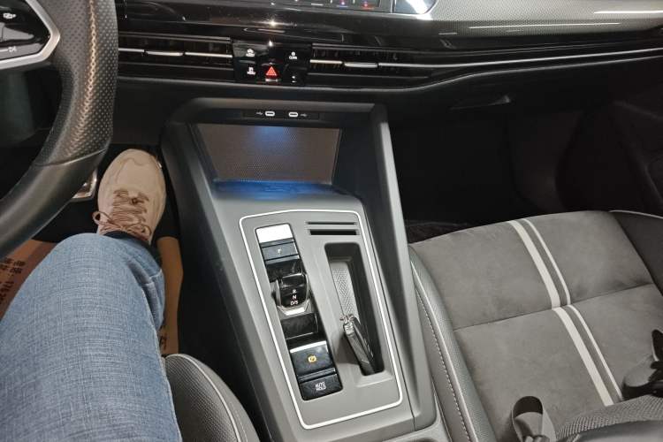 Used Volkswagen Golf 2021 280TSI DSG R-Line
