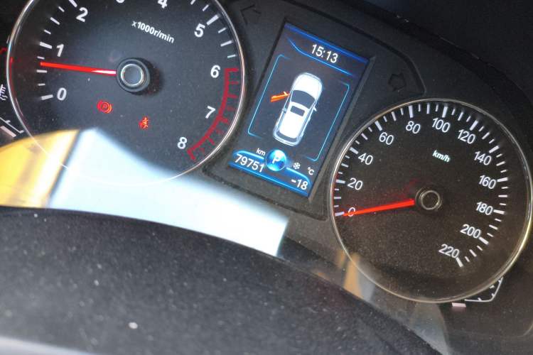 Used FAW Senya R7 2017 1.6L Automatic Smart Version
