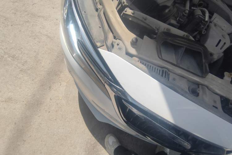 Used Buick GT 2018 18T Automatic Flagship Model Right Front Headlight