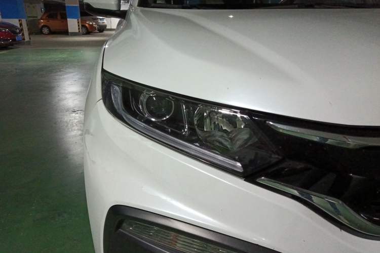 Used Honda XR-V 2015 1.8L VTi CVT Luxury Edition Right Front Headlight