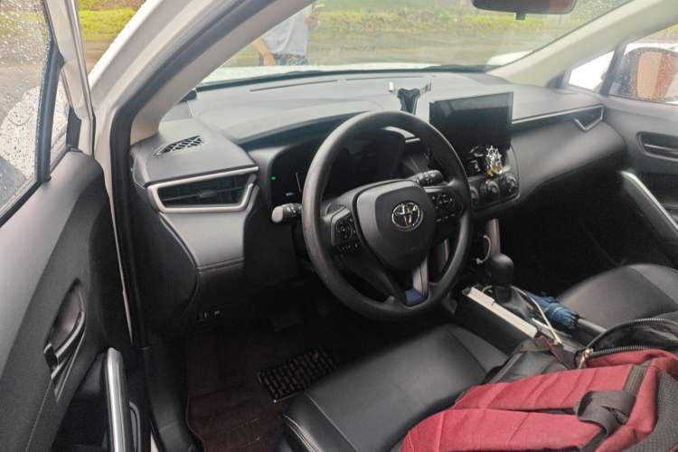 Used Toyota Corolla Cross 2024 2.0L Pioneer Edition
