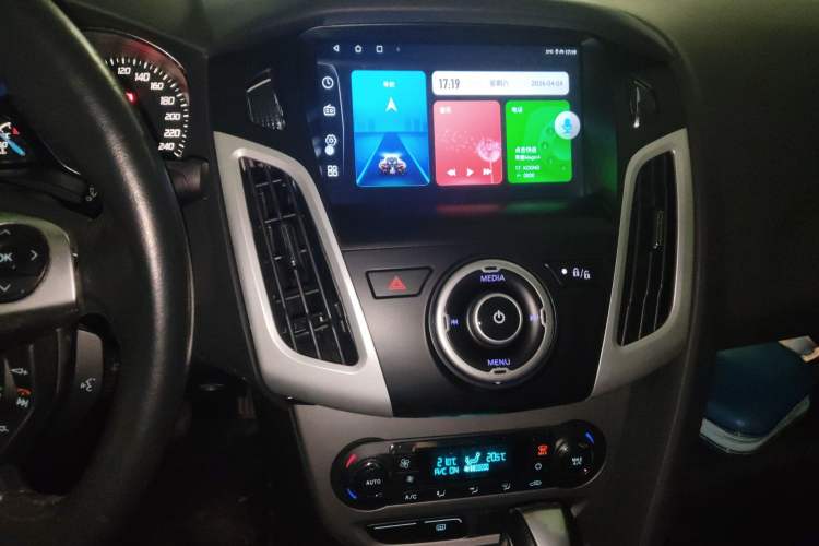 Used Ford Focus 2012 Sedan 1.6L Automatic Fashion Edition