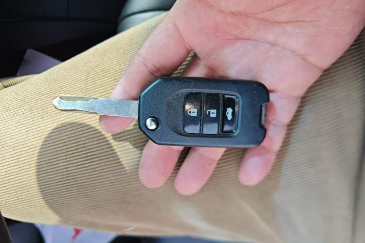 Used Honda Accord 2016 2.0L Comfort Edition
