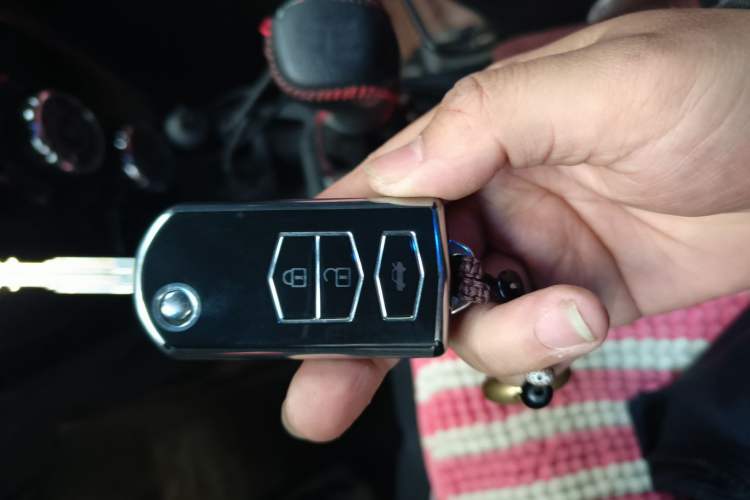 Used Jinbei Zhishang S30 2014 1.5L Manual Elite Model Vehicle Key