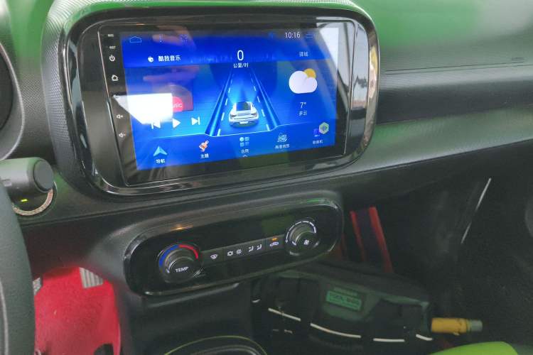 Used Roewe Clever 2021 302 km New Four-Seater Super-Efficient Version