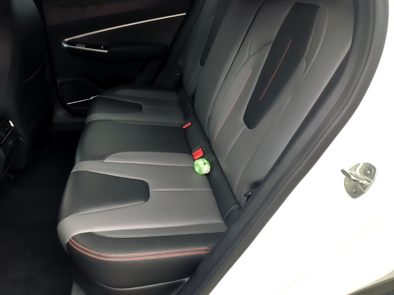 Geely Auto Emgrand X7 Sport 2023 Boyue COOL 1.5TD Smart Connectivity Model — снимка 20