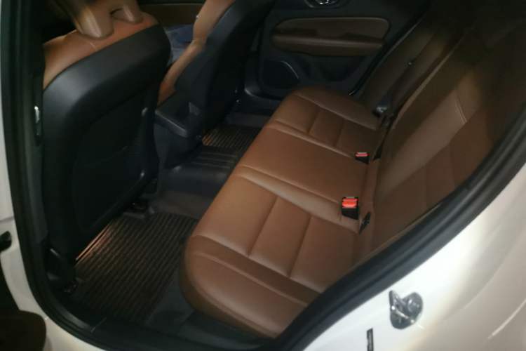 Used Volvo S60 2024 B4 Zhiyuan Luxury Edition