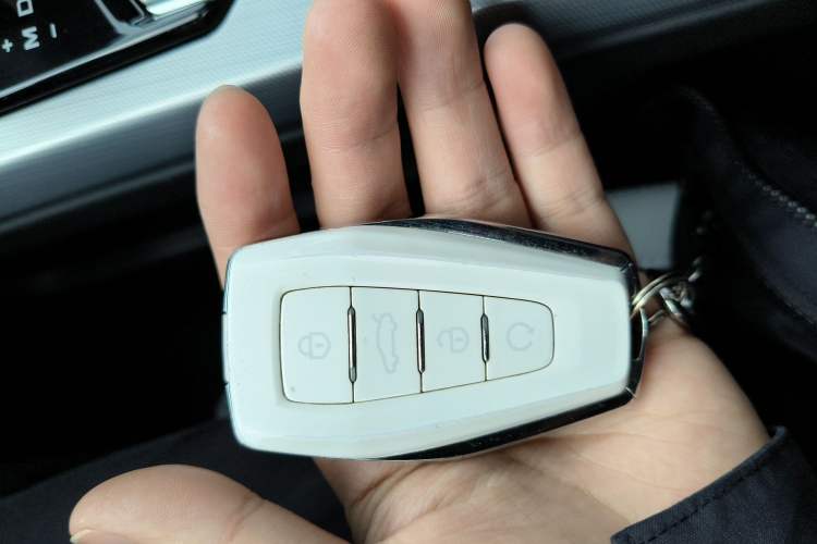 Used Geely Auto Preface 2021 Revised Version 2.0TD Luxury Edition Vehicle Key