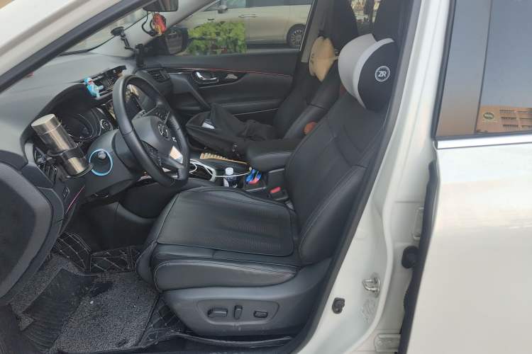 Used Nissan X-Trail 2022 2.0L Two-Wheel Drive Smart Connect & Comfort Edition