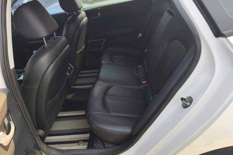 Used Kia K5 2016 1.6T Automatic LUX
