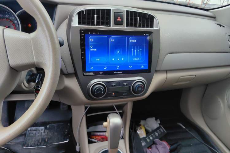 Used Nissan Sylphy 2016 Classic 1.6XE Automatic Comfort Edition Audio And AC Panel